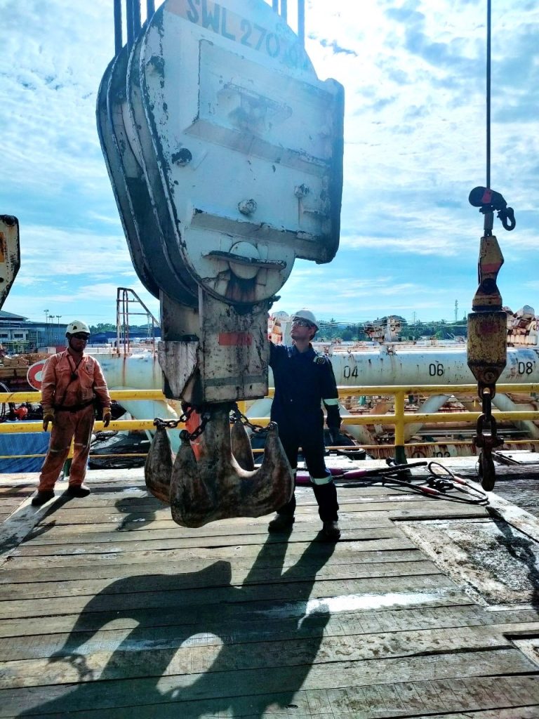 s 33751095